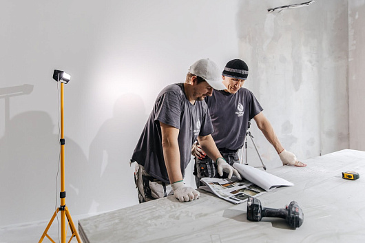 СВЕТИЛЬНИК ОБЩЕГО СВЕТА И ДЛЯ ПОКРАСОЧНЫХ РАБОТ LOSSEW LAMP С1 PRO